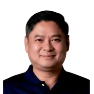 เกียรติคุณ ต้นยาง