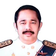 สุชาติ ลายน้ำเงิน