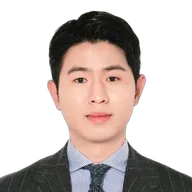 อัคร ทองใจสด